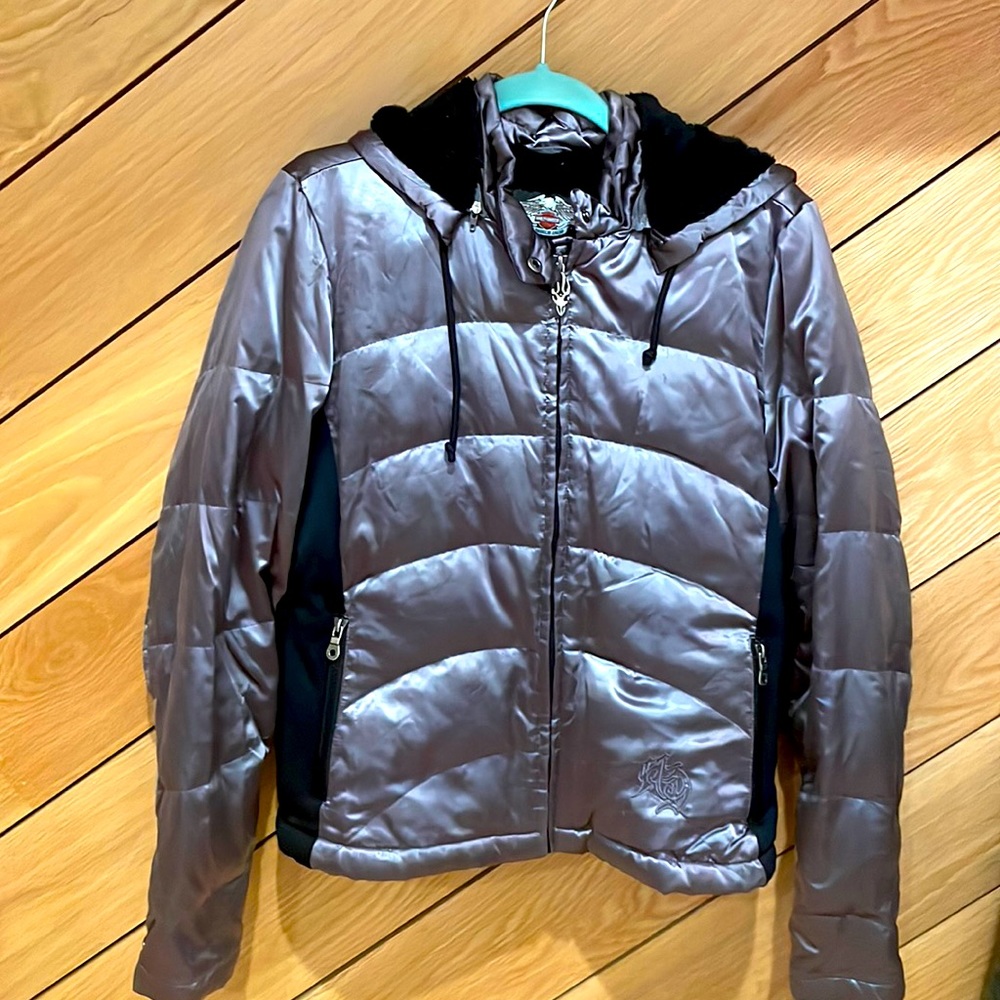 Charcoal, down-filled Harley-Davidson puffer coat w/ hood & fuzzy lining. Size M